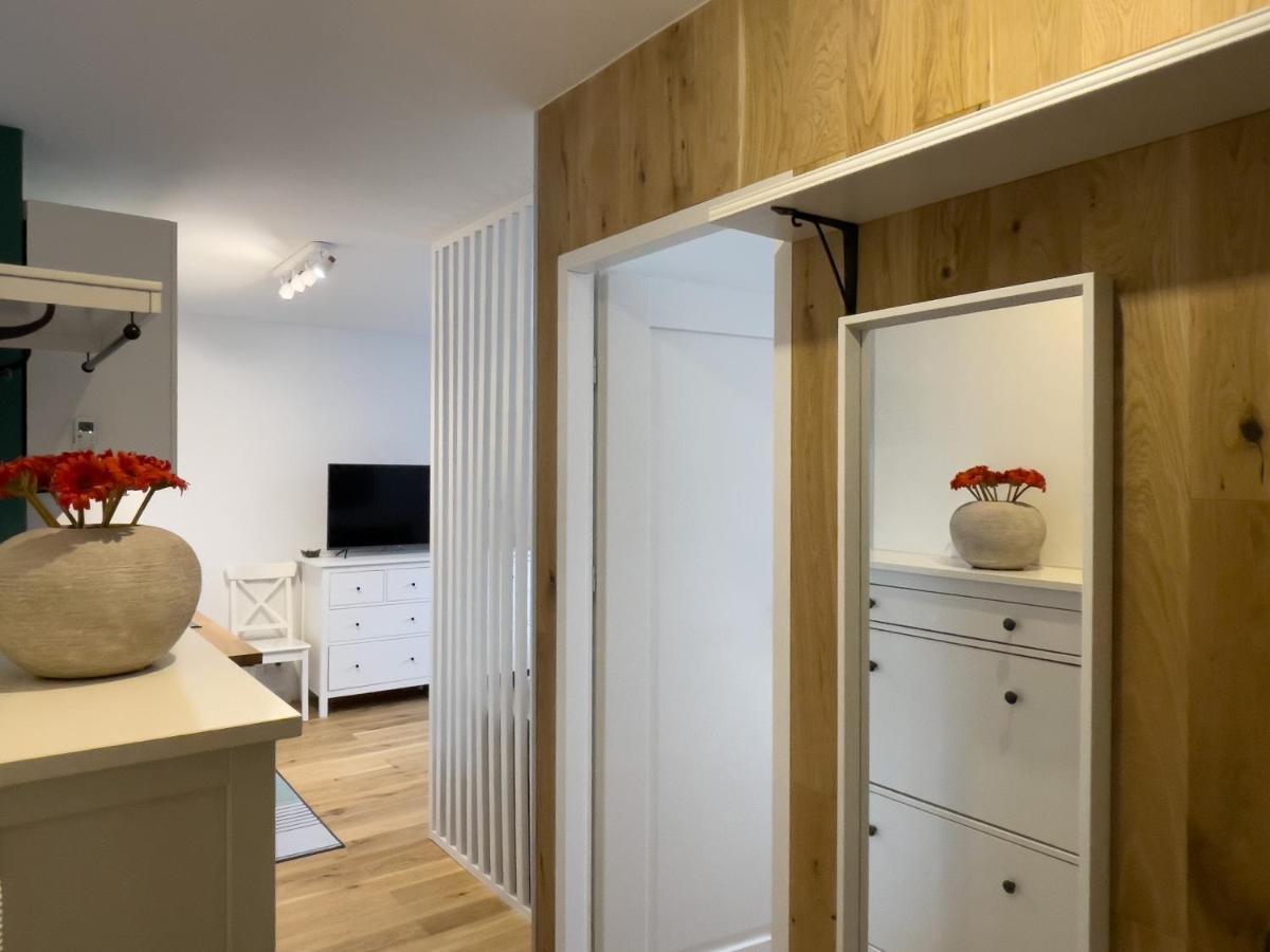 Urban Apartments Cosy No 4, Free Private Parking, Self Check-In Chorzów Exterior foto